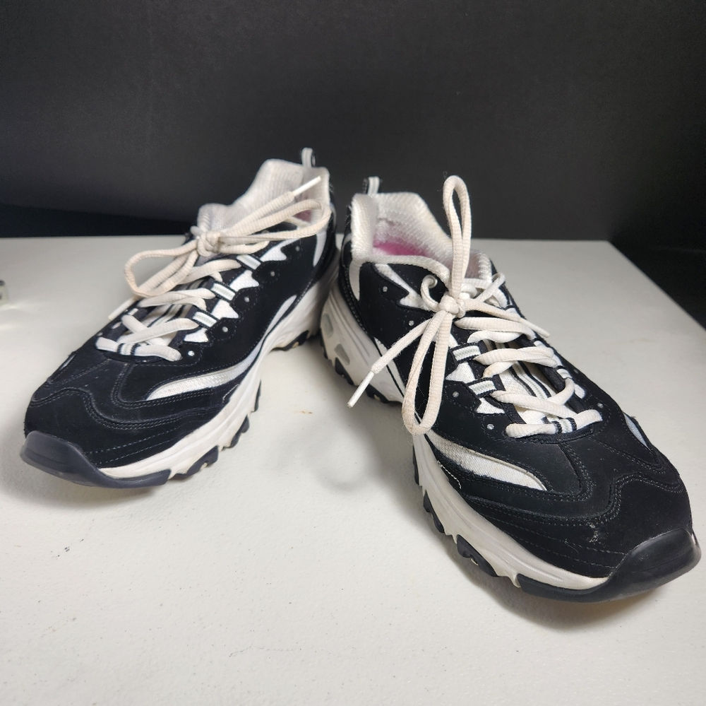 Ladies sneakers
